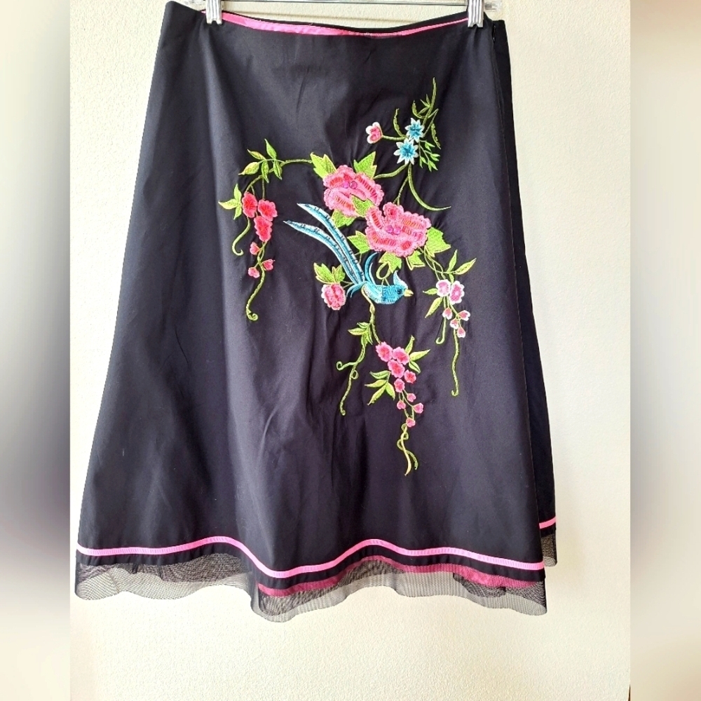 Basil and Maude  Women Beaded/Embroidered Midi Skirt. Size 10